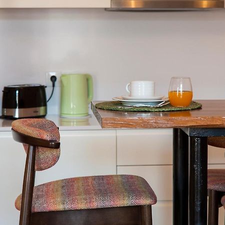 Joivy Sublime 2Br Apt On Restauradores Square Nearby Rossio Station Lisboa Exteriör bild