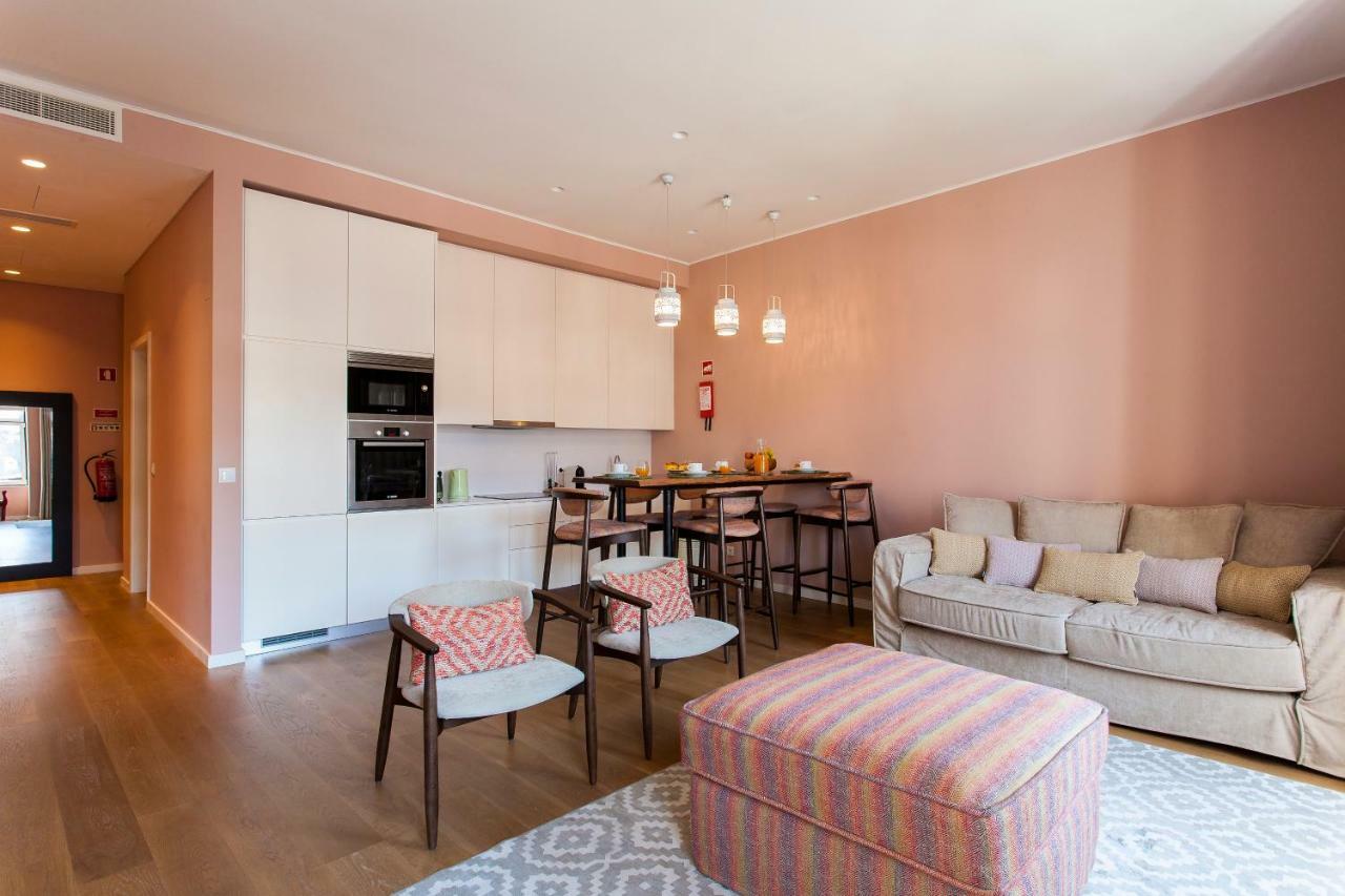 Joivy Sublime 2Br Apt On Restauradores Square Nearby Rossio Station Lisboa Exteriör bild